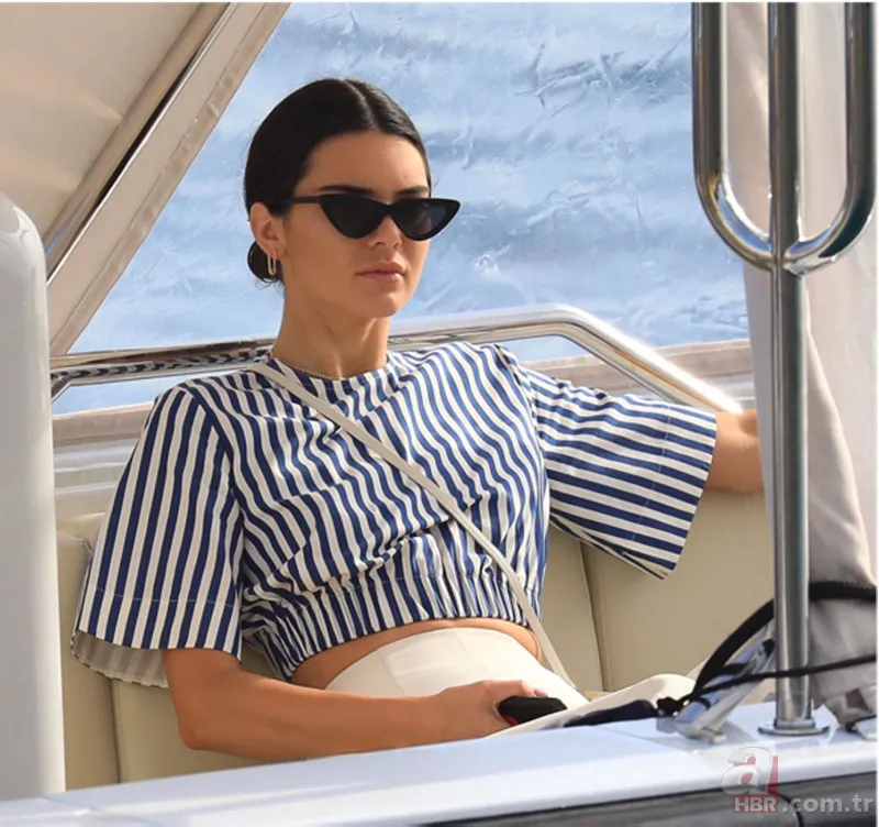 Kendall Jenner'a 90 bin dolarlık ceza! Paylaşımı başını yaktı 8