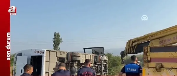 balikesirde-midibus-devrildi-cok-sayida-yarali-var-1661755813824.jpeg Balıkesir'de midibüs devrildi! Çok sayıda yaralı var - 2
