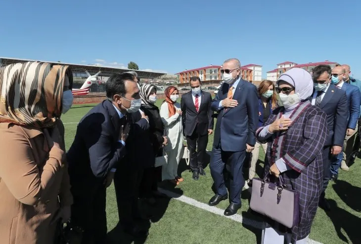 Başkan Erdoğan Bitlis'te! Ahlat Gençlik Merkezi'nin açılışını yaptı