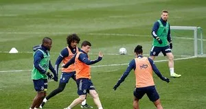 Fenerbahçe’den 3 eksikli idman