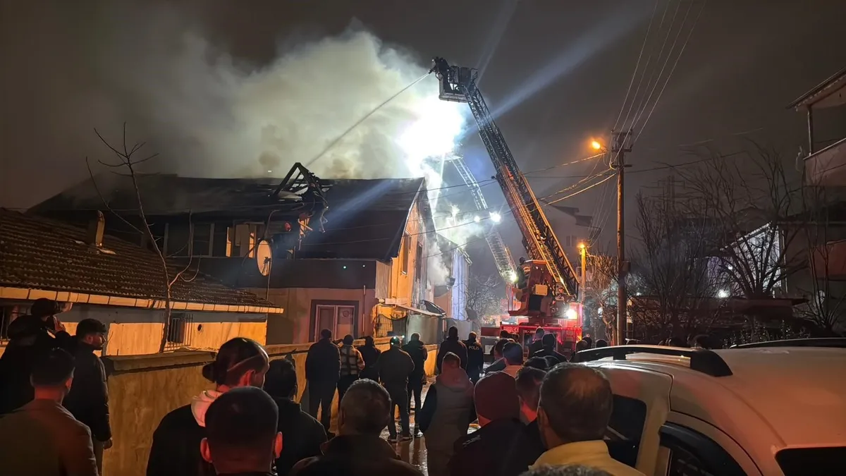 Elektrikli ısıtıcı dehşeti: Yangın çıktı 3 kişi hastanelik oldu