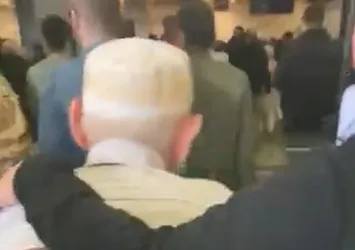 Başkan Recep Tayyip Erdoğan AK Parti'nin Büyük İstanbul Mitingi'ne gelen 85 yaşındaki Hüseyin Bayraktar ile görüştü