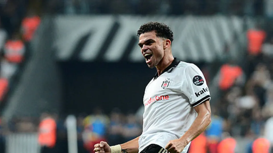 Beşiktaş'tan Pepe'ye yeni sözleşme!
