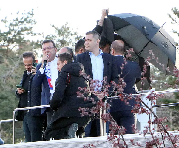 ekrem-imamoglundan-erzurumda-buyuk-provokasyon-icisleri-bakani-suleyman-soylu-tek-tek-aciklayacak-1683496277174.jpg Ekrem İmamoğlu'ndan Erzurum'da büyük provokasyon! İçişleri Bakanı Süleyman Soylu tek tek açıkladı! - 5