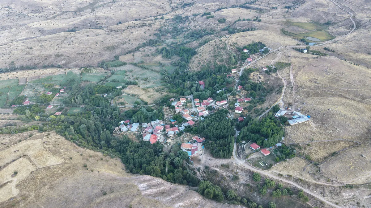 1790940882539.jpg Büşra bebeğin kardeşlerinden kan donduran ifade: Babamız annemizi döverken Büşra kucağından düşüp can verdi - 1