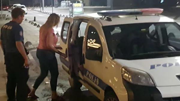Esnaf ihbar etti, polis evi basıp böyle yakaladı! - 1