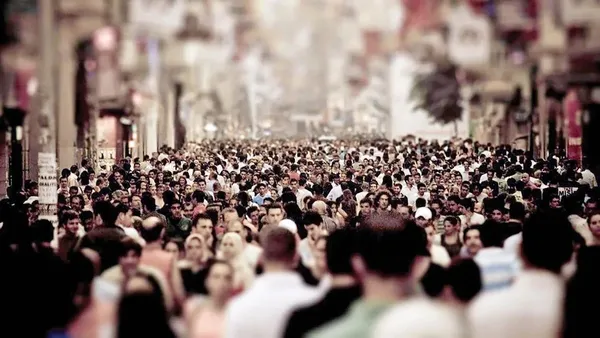 Milyonlar merakla bekliyordu! EYT düzenlemesi Meclis’te | İşte emeklilikte yaşa takılanlar için şartlar | Yaş ve prim şartı olacak mı? Maaşlar ne zaman yatacak?