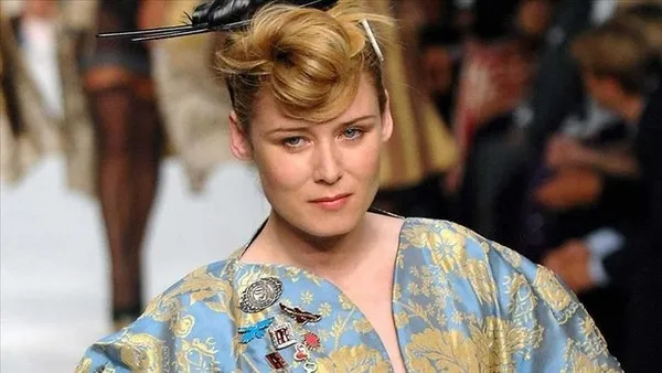 Küresel çete iş başında! LGBT terörüne karşı çıkan Moloko’nun eski solisti Róisín Murphy’nin konserleri iptal edildi! Plak şirketinden skandal karar...