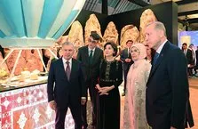 Başkan Erdoğan Özbekistanlı mevkidaşı Mirziyoyev ile horon ekibini izledi!
