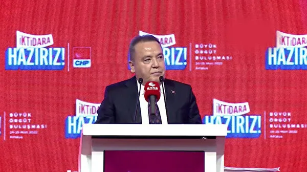 CHP’liler 2023 seçimleri için o ismi istiyor! CHP’li Muhittin Böcek duyurdu salonda alkışlar yükseldi