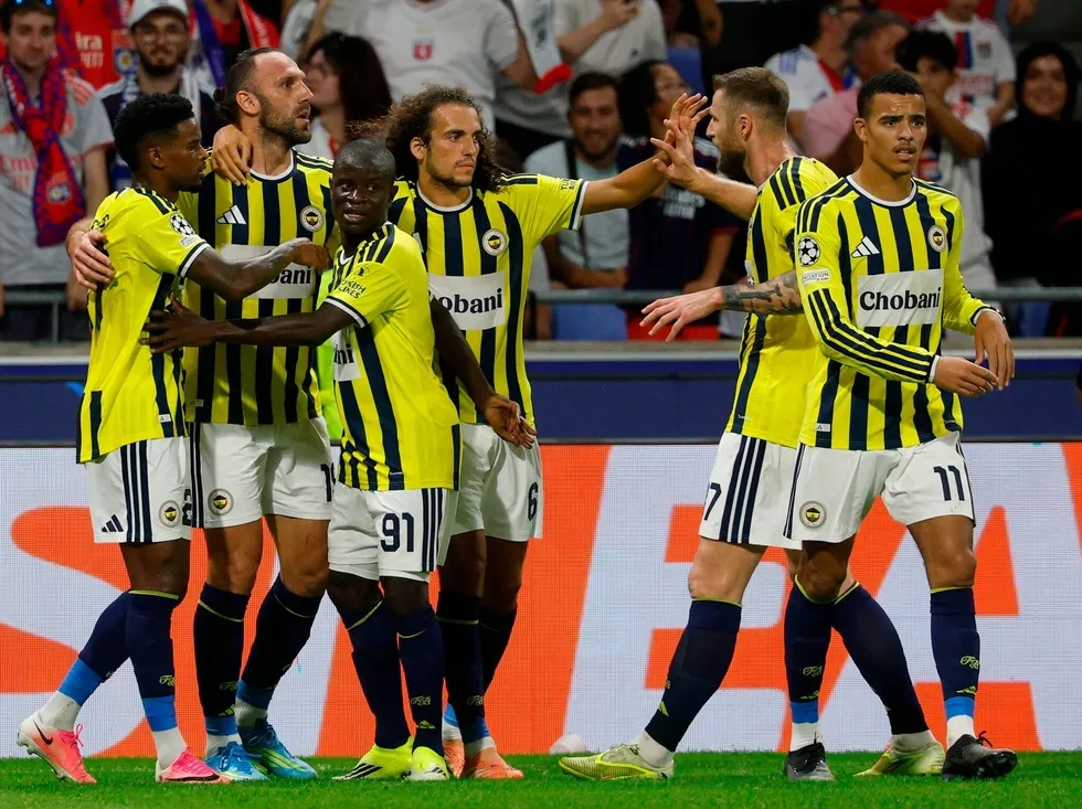 1788091908968.jpeg İki takım arasındaki en farklı sonuç Fenerbahçe'nin 1994'te aldığı 8-1'lik galibiyet oldu (AA)