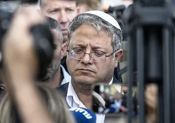 "Siyonistler afişe oldukça batıyor"