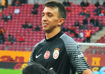 Muslera'ya kötü haber! Kadroda yok!
