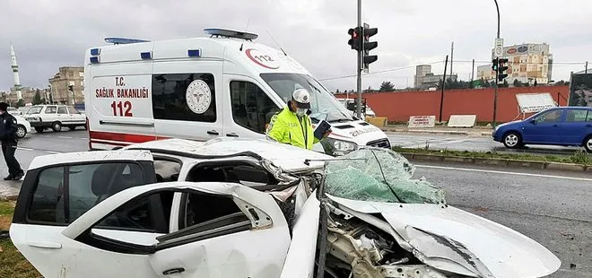 Son dakika: Gaziantep’te iki otomobil çarpıştı: 5 yaralı