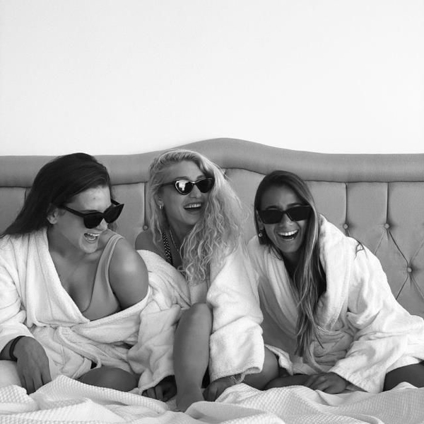 Survivor Makbule kimdir? Survivor Nisa’nın arkadaşı Makbule Şakalakoğlu Mert Öcal sevgili mi?