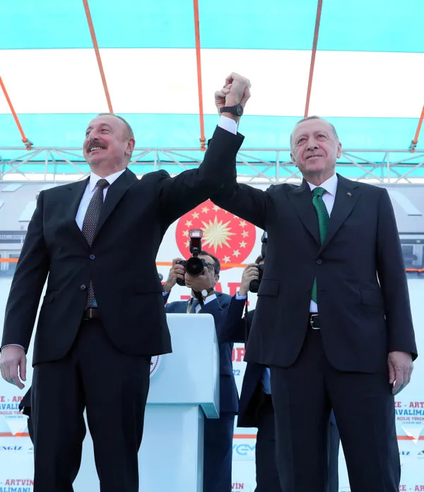 Son dakika: Rize Artvin Havalimanı projesi hizmete girdi! Açılışı Başkan Erdoğan ve Aliyev birlikte yaptı