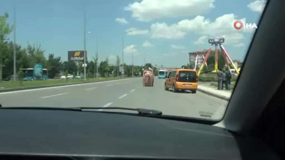Sivas'ta tehlikeli yolculuk kamerada