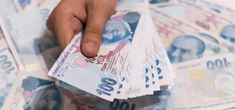 Ocak zammı ile yüzler gülecek: Emekliye 3.010 lira! İşte en düşük emekli ve memur maaşı...