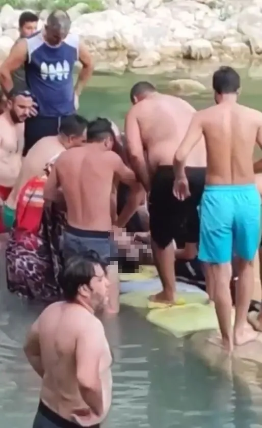 antalyada-kanyonda-feci-olum-basina-tas-dustu-1657804628099.jpg Antalya’da kanyonda feci ölüm! Başına taş düştü - 5
