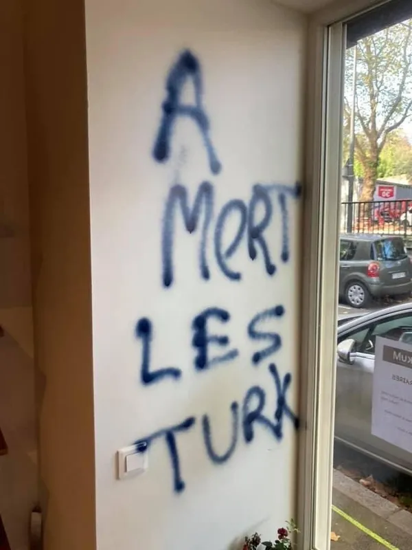 Fransa'da Türklere ırkçı saldırılar artıyor - 1