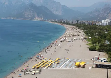 'İnsanlar sıcaktan düşüp ölecek' Antalya için korkutan uyarı: 2100'de Kahire gibi olacak