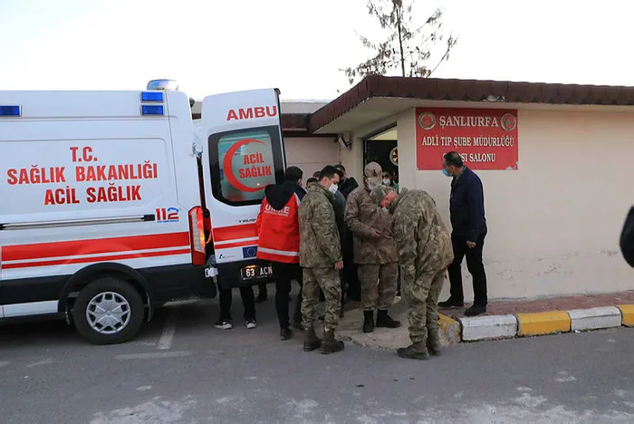 Son dakika: Akçakale Şanlıurfa hudut hattında 3 Mehmetçik şehit oldu