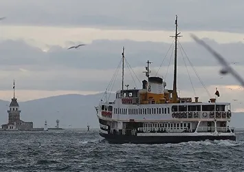 İstanbul'da vapur seferlerine lodos engeli!