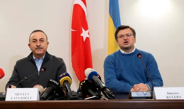 son-dakika-disisleri-bakani-mevlut-cavusoglu-ukrayna-disisleri-bakani-kuleba-ile-gorustu-1665394141470.jpg Son dakika: Dışişleri Bakanı Mevlüt Çavuşoğlu Ukrayna Dışişleri Bakanı Kuleba ile görüştü - 2