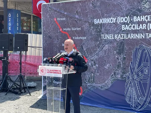 Son dakika: Metro hattının yüzde 70’i tamamlandı! Bakan Karaismailoğlu İBB’yi eleştirdi: Milletimiz İstanbul’daki beceriksizliği izliyor