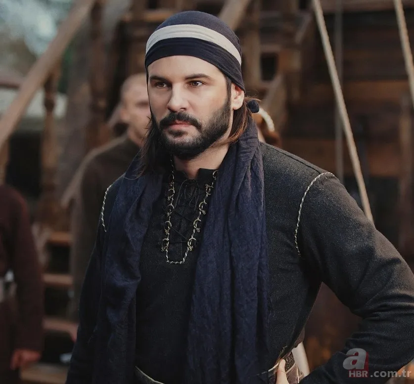 Tolgahan Sayışman sevenlerini üzdü! Oyunculuğu bırakıyor mu? 5