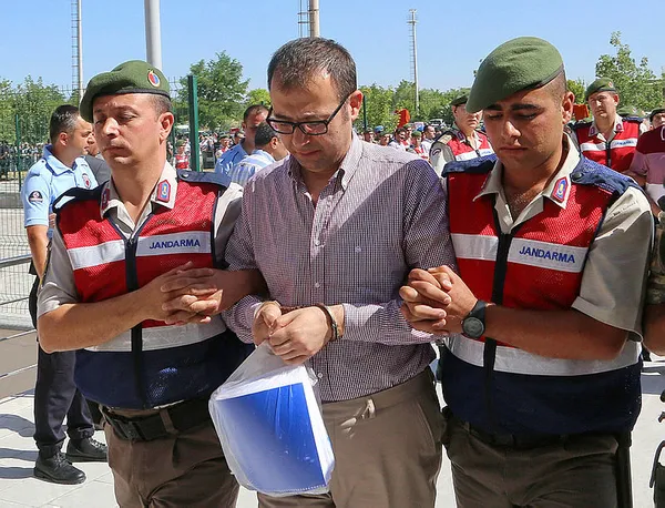 FETÖ'nün beyinsizler takımına müebbet! Akıncı Üssü davasında cezalar onandı - 7