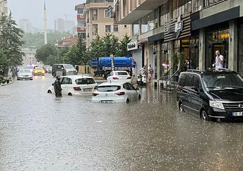 İstanbul'da sağanak yağmur başladı! Ankara için flaş uyarı | AFAD'dan kritik uyarı mesajı! İşte 5 günlük hava durumu