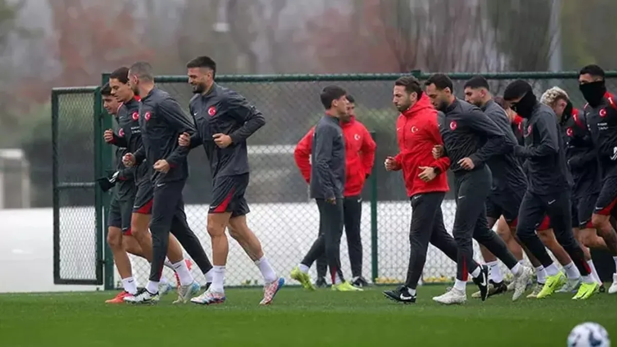 A Milli Futbol Takımı Kayseri'ye gitti