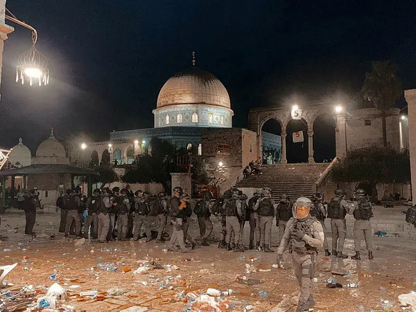 Mescid-i Aksa'ya alçak baskın! O isim fanatikleri topladı ve... - 4