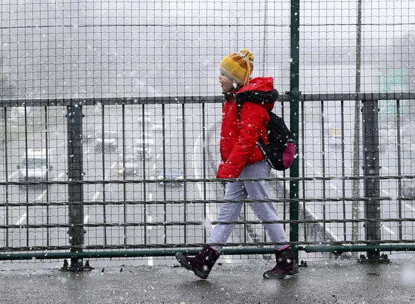 son-dakika-istanbulda-sabah-saatlerinde-yagan-kar-saskina-ugratti-kar-yagisi-devam-edecek-mi-meteorolojiden-fl-1647837508152.jpg SON DAKİKA! İstanbul'da sabah saatlerinde yağan kar şaşkına uğrattı! Kar yağışı devam edecek mi? Meteoroloji'den flaş uyarı geldi - 3