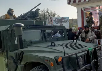 Taliban Afganistan'da bir kenti daha ele geçirdi