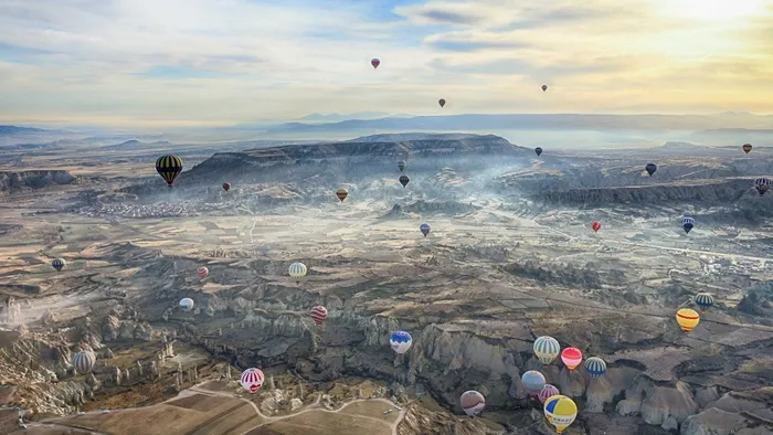 Türkiye sıcak hava balonculuğunda zirvede! Bakan Uraloğlu rakamları açıkladı