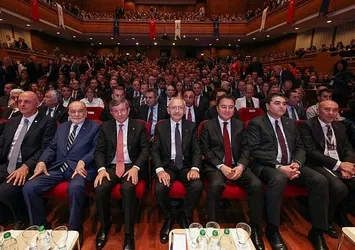 Altılı koalisyonda dikkat çeken fire! İYİ Parti lideri Meral Akşener kendi katılmadı yerine Kemal Kılıçdaroğlu karşıtı ismi gönderdi
