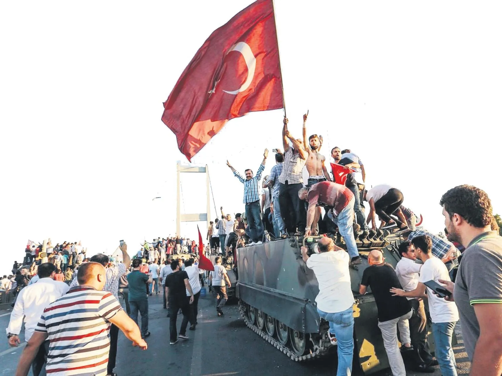 Millet demokrasinin yanında ekonomiyi de muhafaza etti!