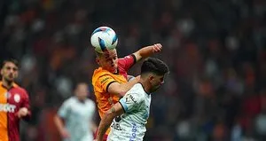 Aslan evinde galip!