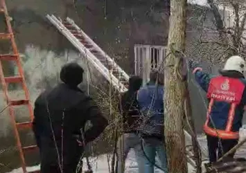 Yüksekova'da korkutan yangın