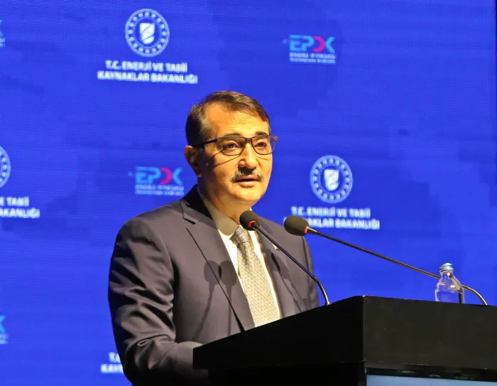 Son dakika: Enerji ve Tabii Kaynaklar Bakanı Fatih Dönmez'den doğal gaz ve petrolle ilgili flaş açıklama: En ekonomik güzergah Türkiye - 6