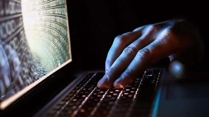 siber-guvenlik-kanun-teklifi-yasalasti-gercek-disi-veri-sizintisi-iceriklerine-hapis-cezasi-1741814307701.jpg Siber Güvenlik Kanunu Teklifi, TBMM Genel Kurulunda kabul edildi | Fotoğraf-AA