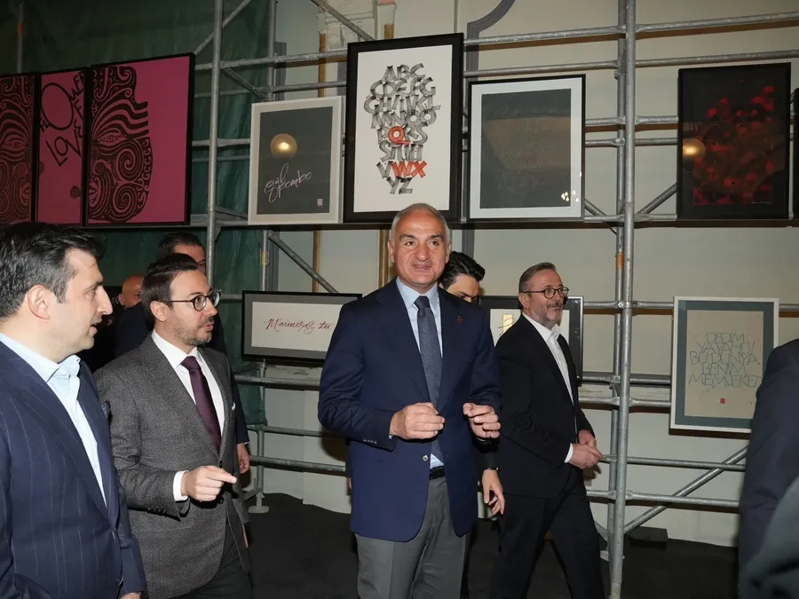 106-yillik-karakoy-palas-yeniden-hayat-buldu-1777121728303.jpeg (Foto: ahaber.com.tr ekran görüntüsü)