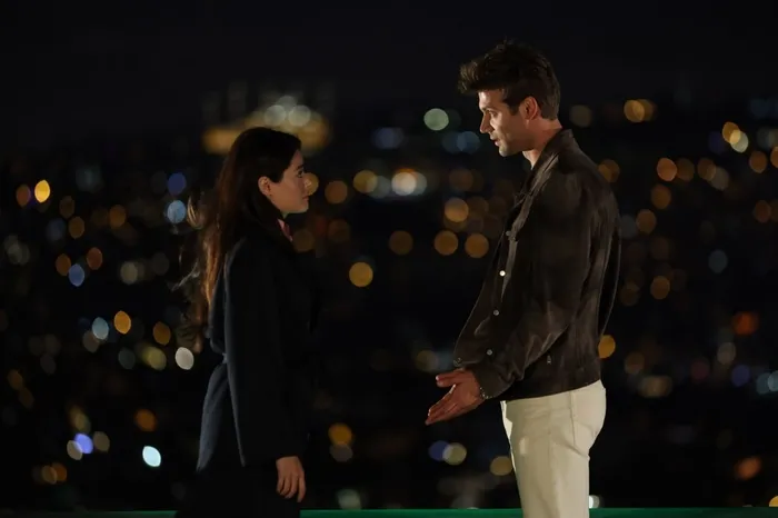 aynadaki-yabancida-buyuk-rekabetin-kazanani-kim-olacak-1760621853974.jpg Kaynak: ATV