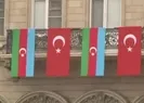 Bakü sokakları Türk bayrakları ile süslendi