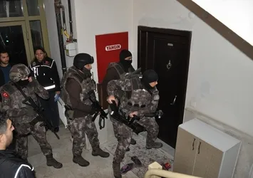 FETÖ'nün TSK yapılanmasına yönelik operasyon