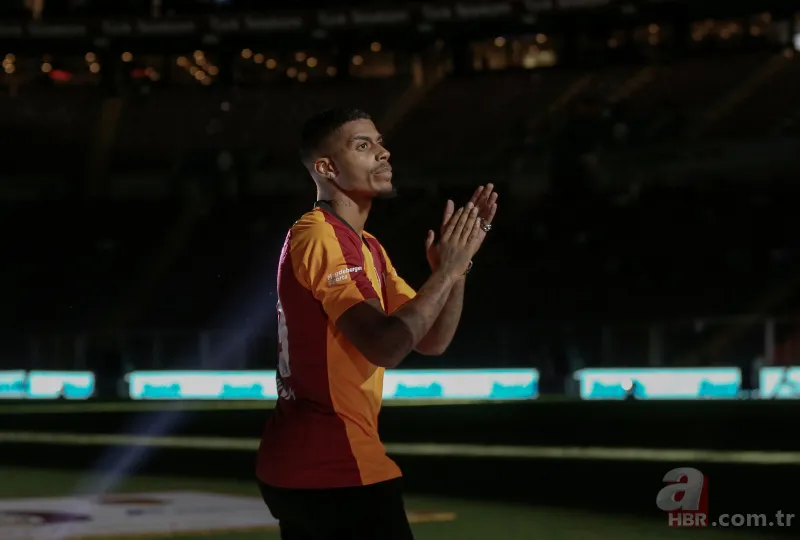 Mario Lemina'nın sevgilisi Fanny Neguesha bakın kim çıktı 2