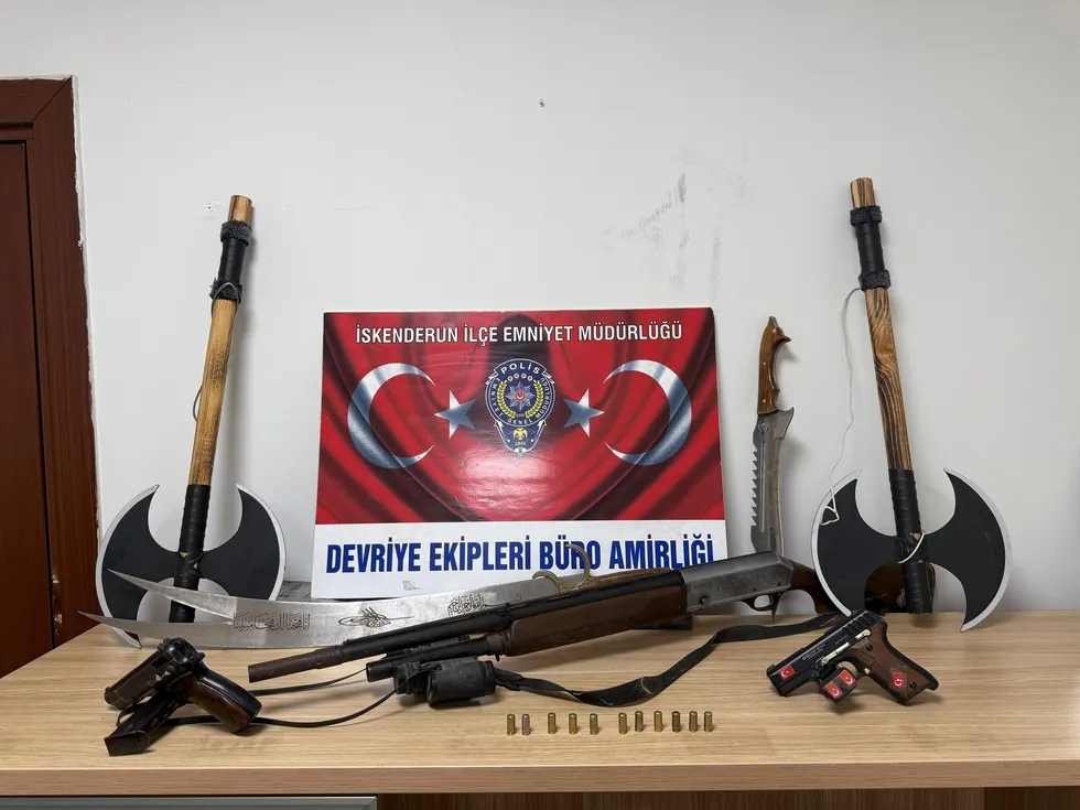 gorenler-gozlerine-inanamadi-balkon-degil-mustakil-cephanelik-1776752824031.jpg Görenler gözlerine inanamadı! Balkon değil müstakil cephanelik - 1