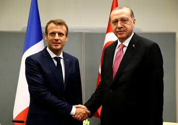 Cumhurbaşkanı Erdoğan, Macron ile görüştü